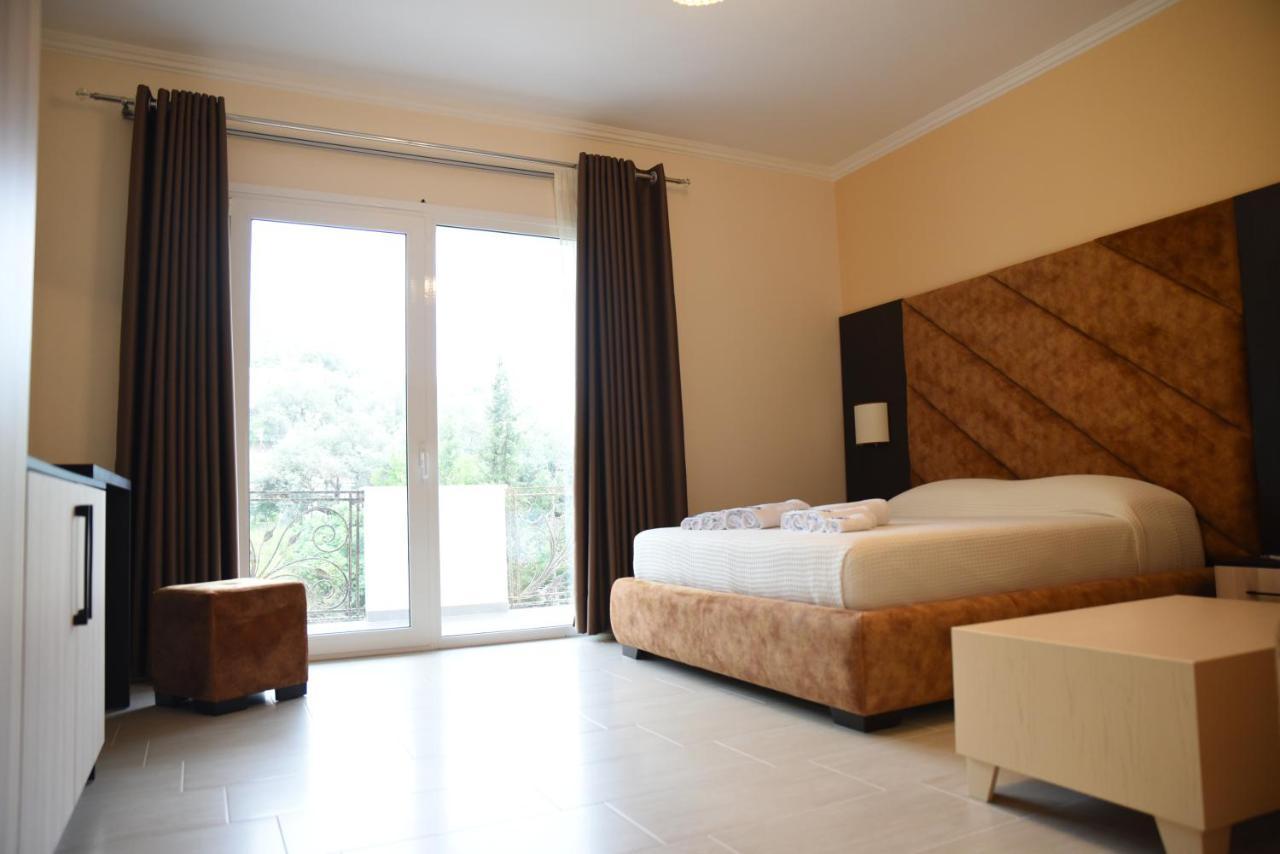 Monte Mare Hotel Vlorë エクステリア 写真