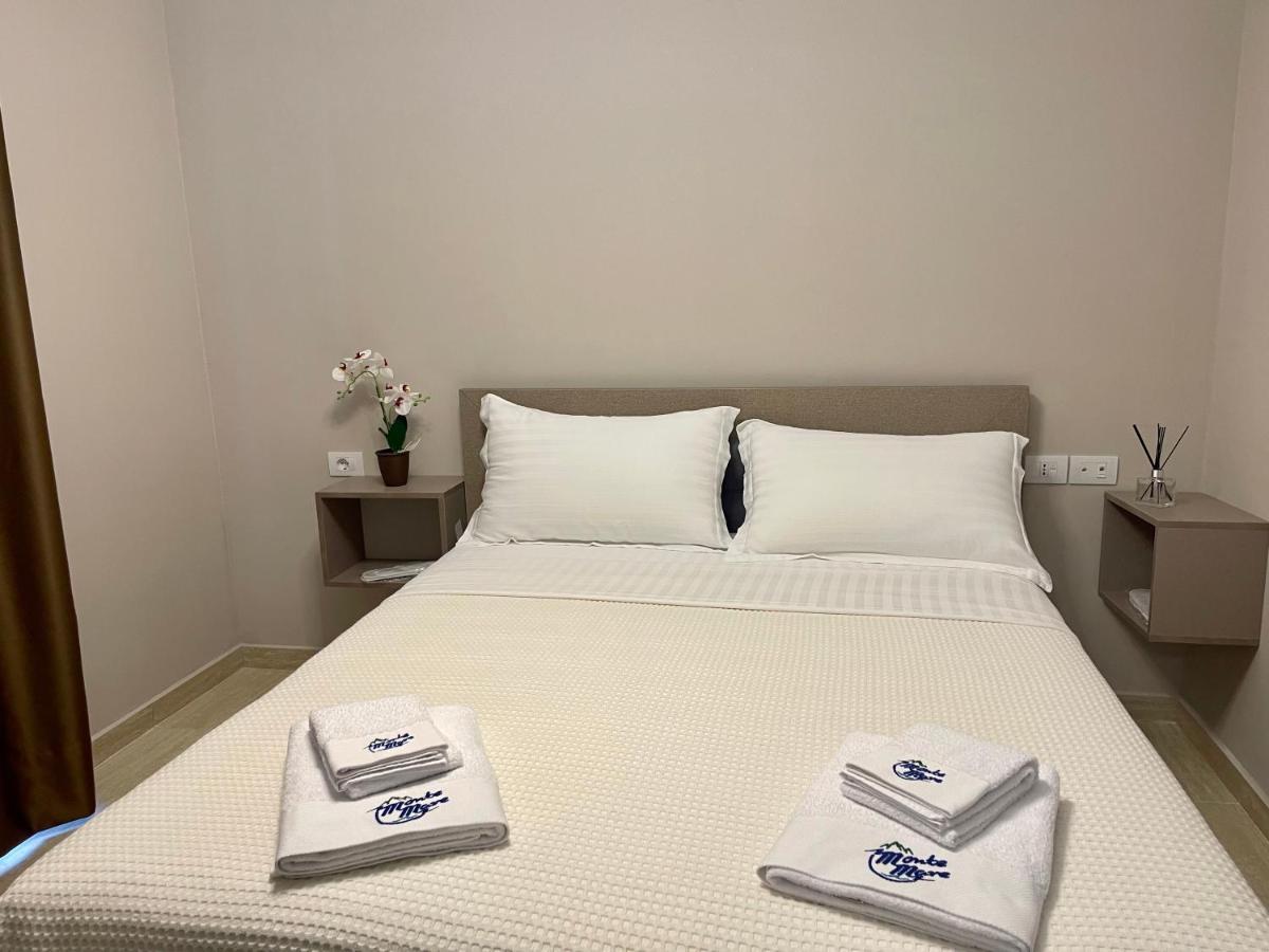 Monte Mare Hotel Vlorë エクステリア 写真