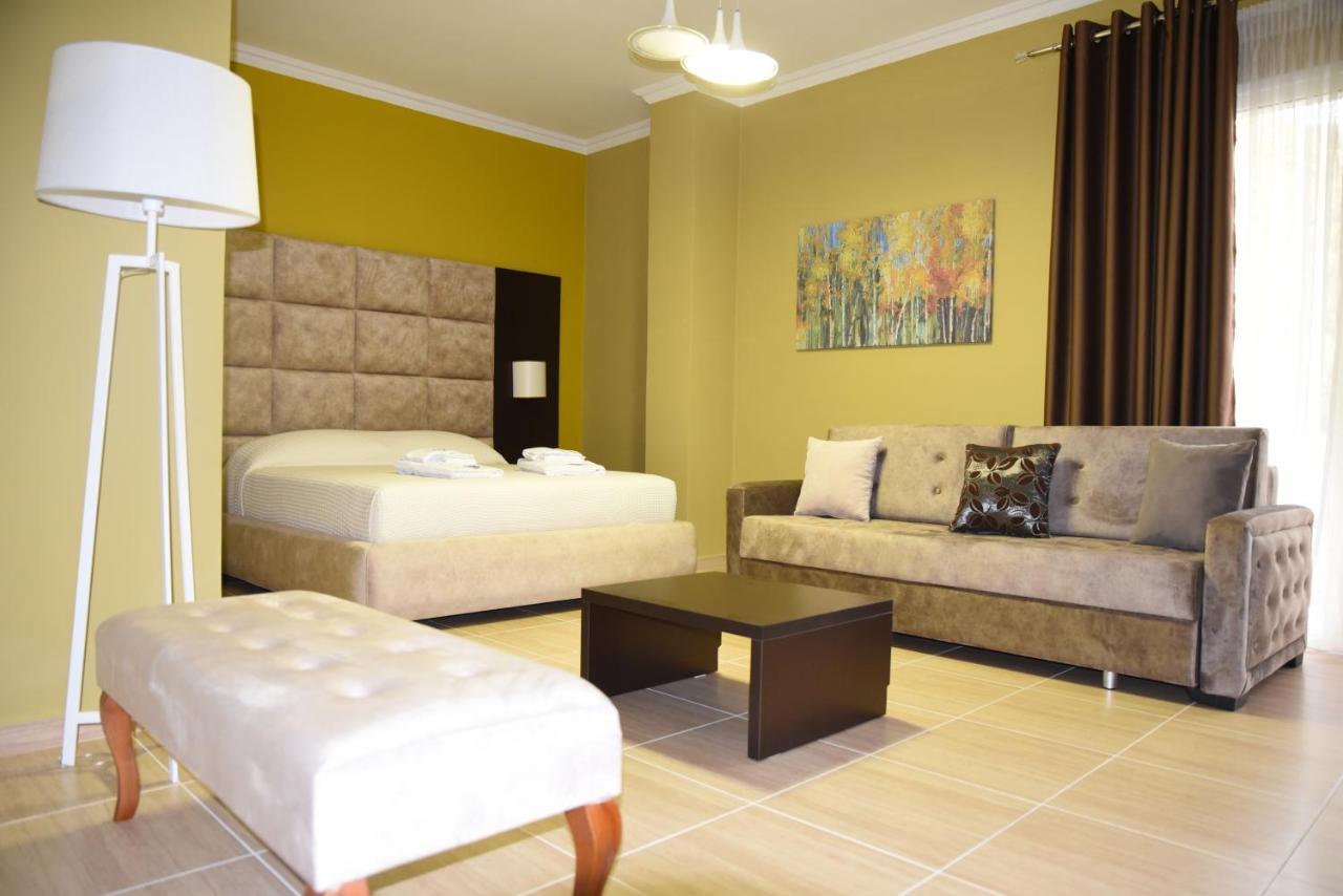 Monte Mare Hotel Vlorë エクステリア 写真